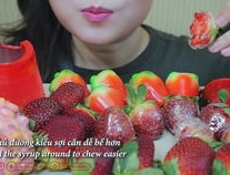 小姐姐在泰国吃零食,小姐姐的零食探秘之旅